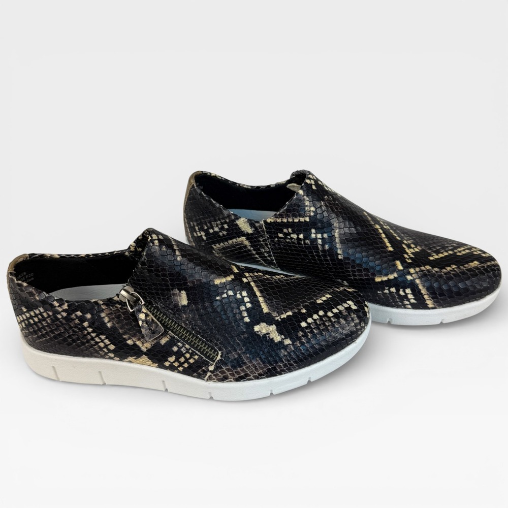 JOHNSTON & MURPHY‎ Tracy Snake Print Slip On Casual Flat Shoes Womens Size 6M - Picture 2 of 12